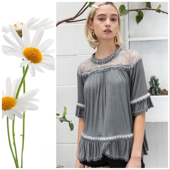 POL Elegant Transformation Pearl Tee - Picture 2 of 9